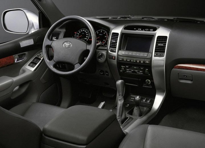 Especificaciones técnicas de Toyota Land Cruiser (120) Prado - picture 3