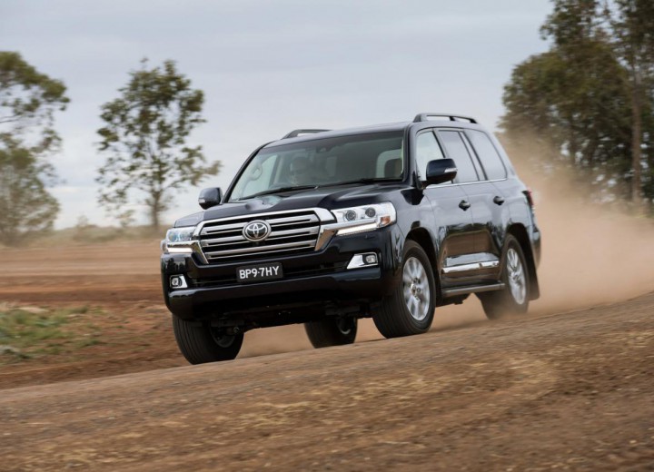 Caractéristiques techniques de Toyota Land Cruiser 200 Restyling II - picture 1