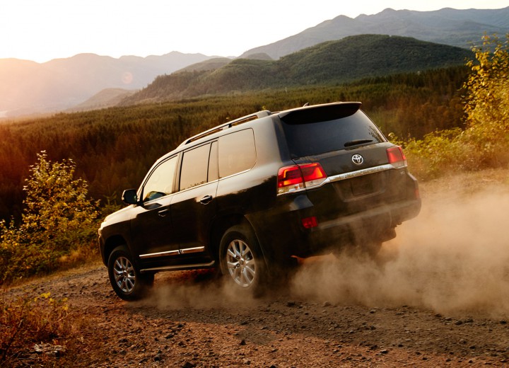 Caractéristiques techniques de Toyota Land Cruiser 200 Restyling II - picture 5