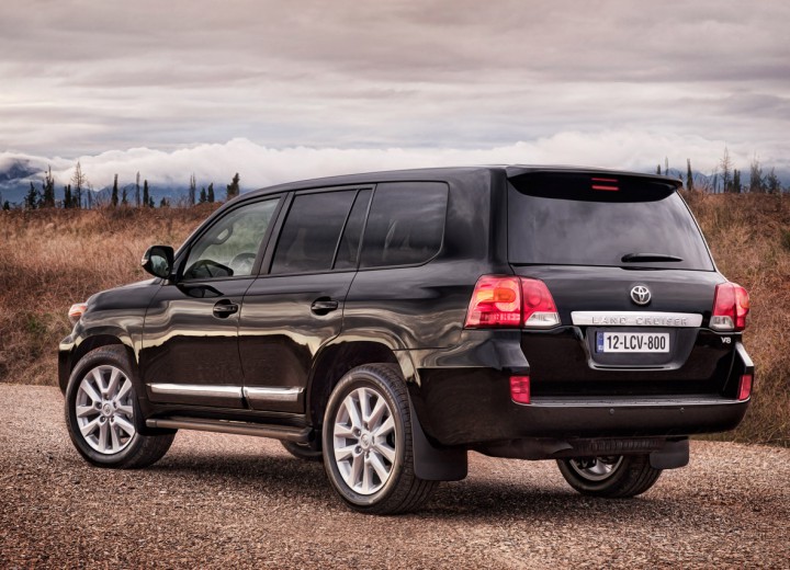Caratteristiche tecniche di Toyota Land Cruiser 200 Restyling - picture 3