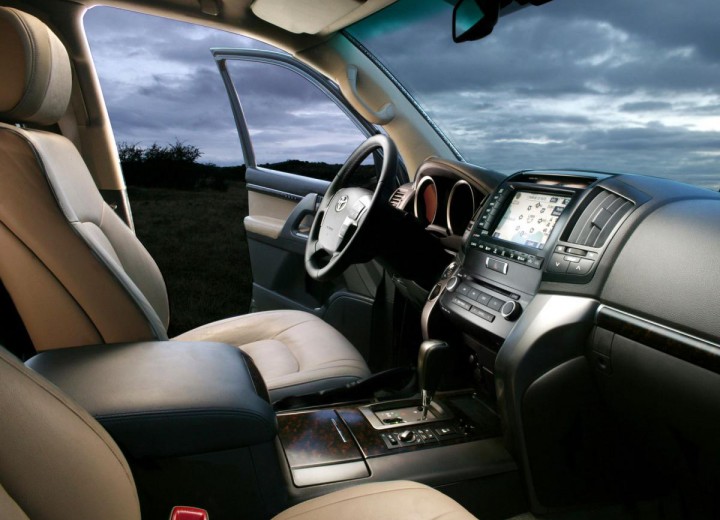 Технически характеристики за Toyota Land Cruiser 200 - picture 5