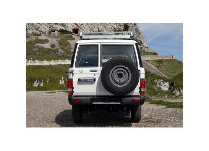 Технически характеристики за Toyota Land Cruiser Hardtop - picture 3