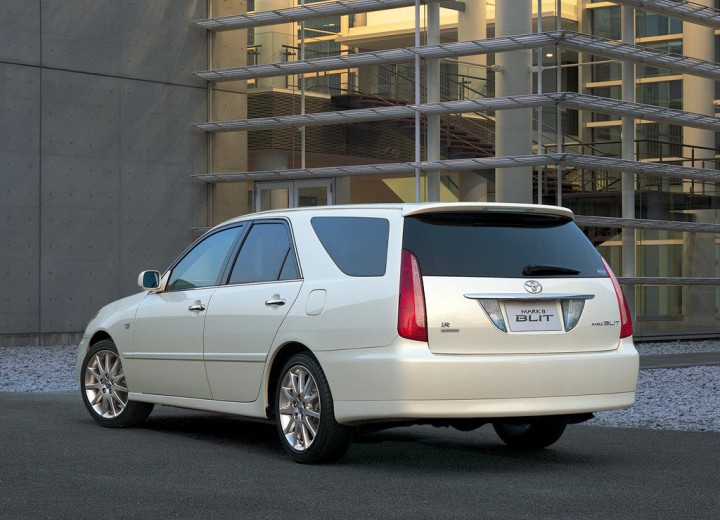 Technical specifications and characteristics for【Toyota Mark II Wagon Blit】 - picture 2