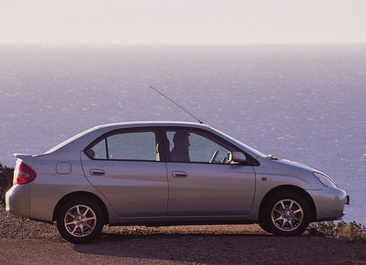 Технически характеристики за Toyota Prius (NHW10) - picture 2