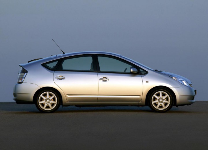 Technische Daten und Spezifikationen für Toyota Prius (NHW20) - picture 2