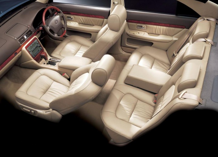 Toyota Progres teknik özellikleri - picture 5
