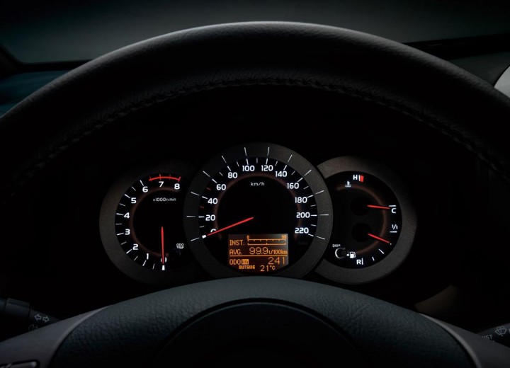 Caratteristiche tecniche di Toyota RAV 4 III - picture 6