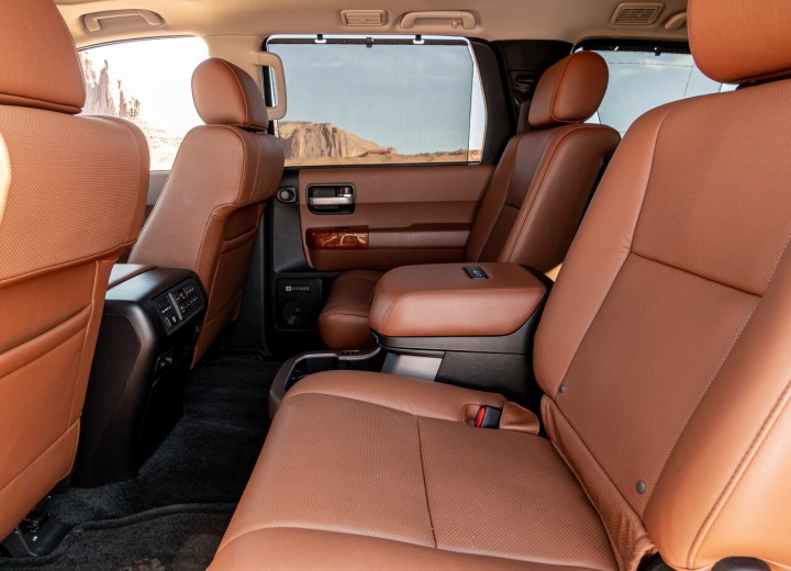 Технические характеристики о Toyota Sequoia II Restyling - picture 12