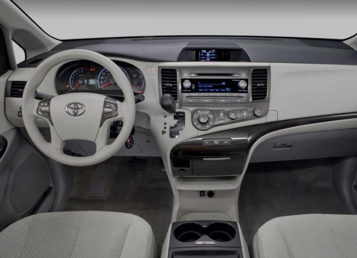 Technische Daten und Spezifikationen für Toyota Sienna II - picture 5