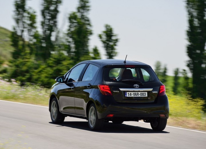 Especificaciones técnicas de Toyota Yaris III Restyling - picture 5