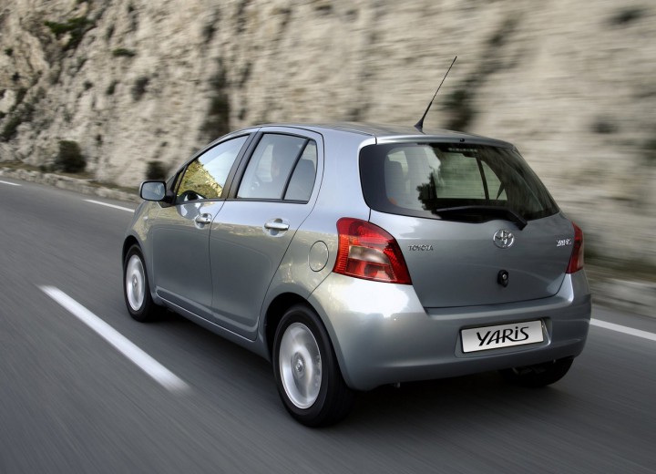 Especificaciones técnicas de Toyota Yaris (P2) - picture 4