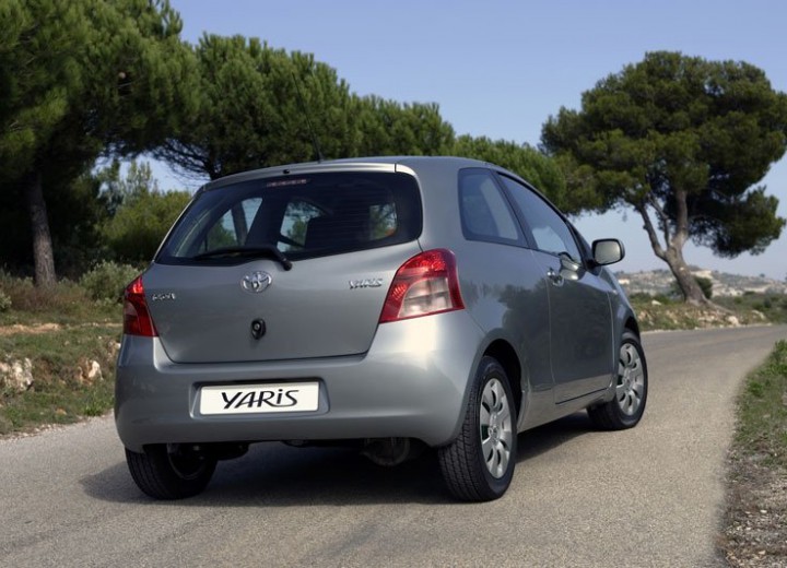 Especificaciones técnicas de Toyota Yaris (P2) - picture 17