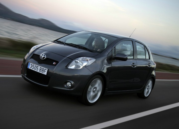 Especificaciones técnicas de Toyota Yaris (P2) - picture 1