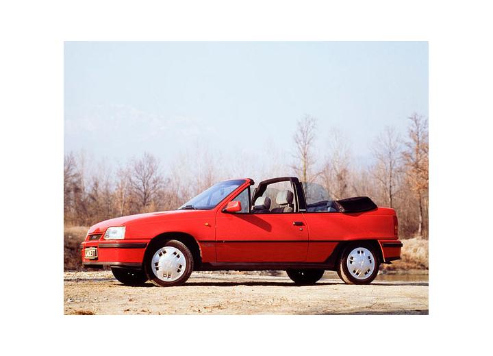 Технические характеристики о Vauxhall Astra Mk II Convertible - picture 1