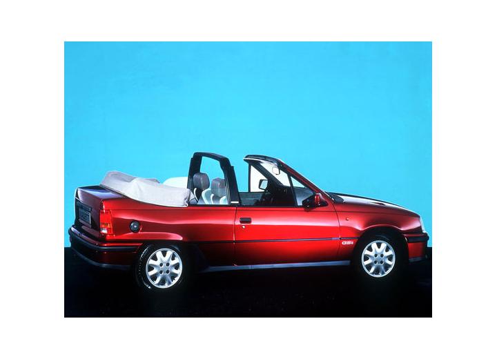 Технические характеристики о Vauxhall Astra Mk II Convertible - picture 3
