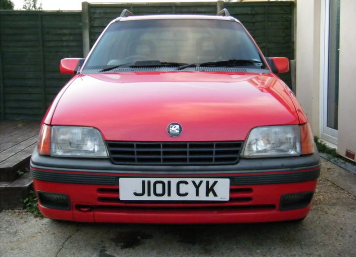 Технические характеристики о Vauxhall Astra Mk II Estate - picture 3