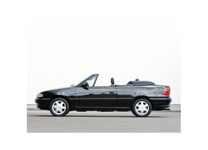 Технические характеристики о Vauxhall Astra Mk III Convertible - picture 1