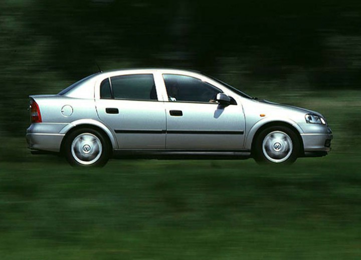 Технические характеристики о Vauxhall Astra Mk IV - picture 2