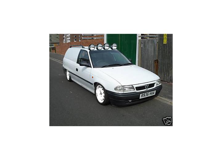 Технические характеристики о Vauxhall Astravan Mk III - picture 1
