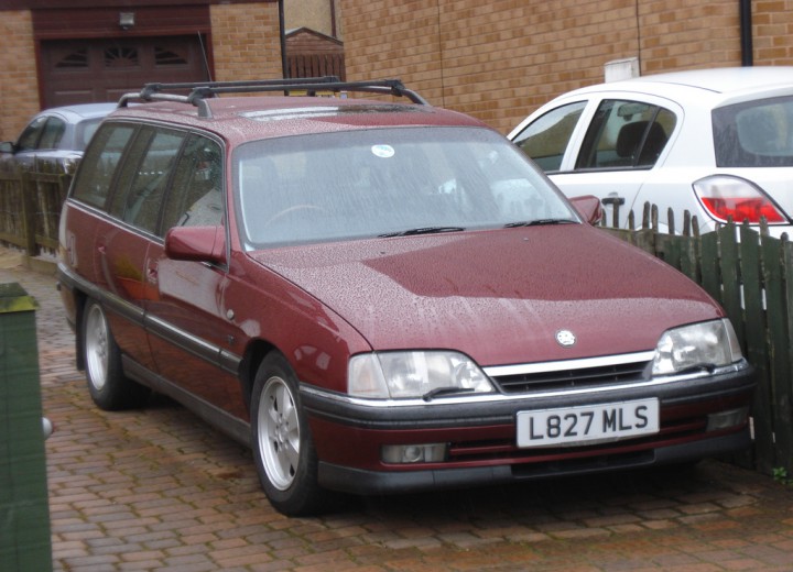 Τεχνικά χαρακτηριστικά για Vauxhall Carlton Mk III Estate - picture 1