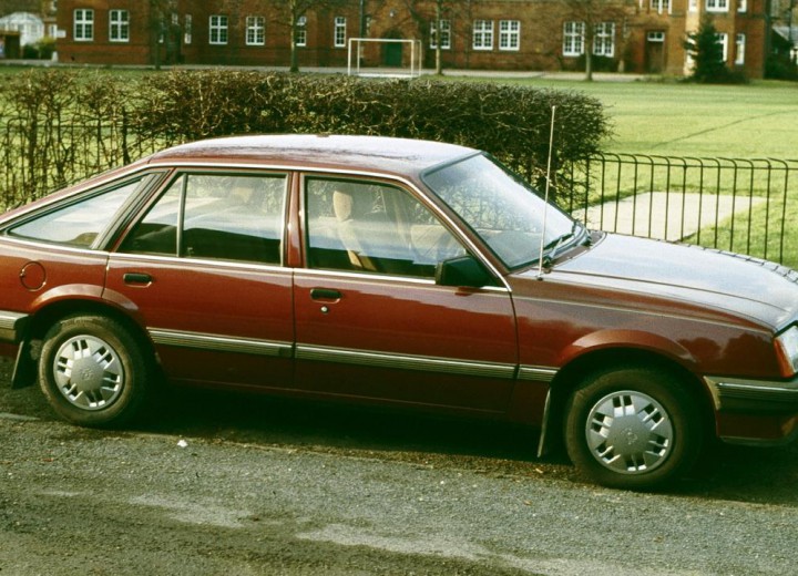 Технические характеристики о Vauxhall Cavalier Mk II CC - picture 2