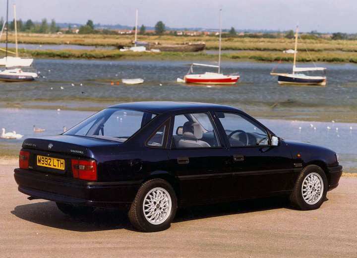 Technical specifications and characteristics for【Vauxhall Cavalier Mk III】 - picture 3