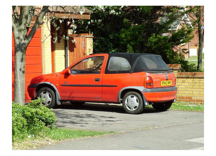 Technische Daten und Spezifikationen für Vauxhall Corsa Convertible - picture 2