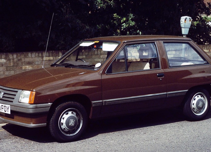 Технические характеристики о Vauxhall Nova CC - picture 2