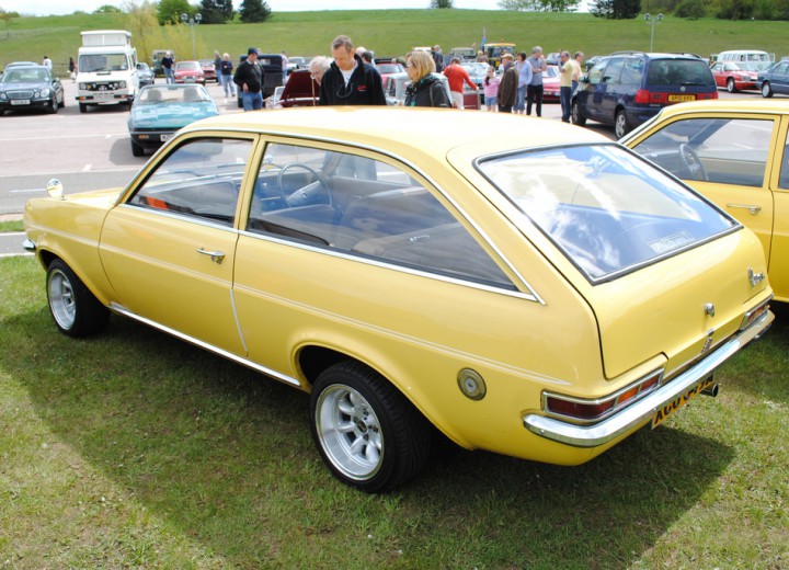 Technical specifications and characteristics for【Vauxhall Viva Estate】 - picture 4