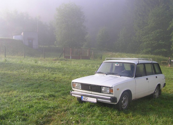 Technische Daten und Spezifikationen für VAZ (Lada) 21044 - picture 2
