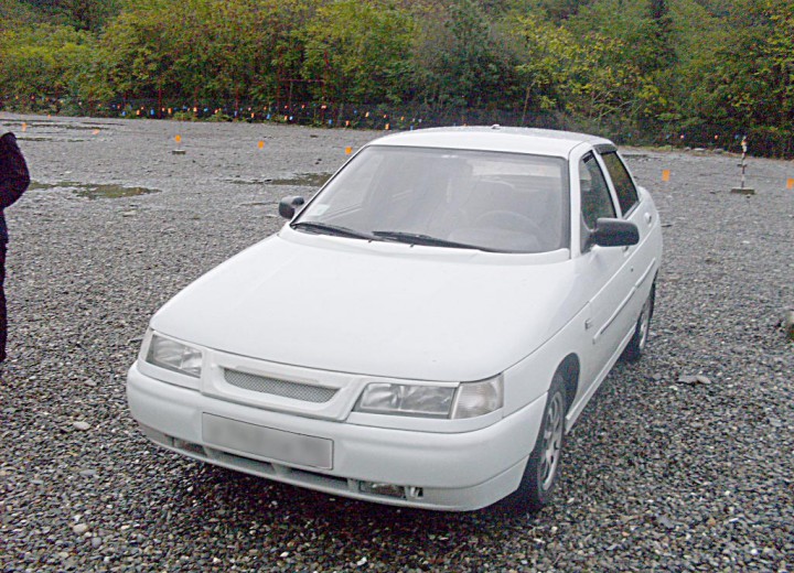 Technische Daten und Spezifikationen für VAZ (Lada) 21102 - picture 1