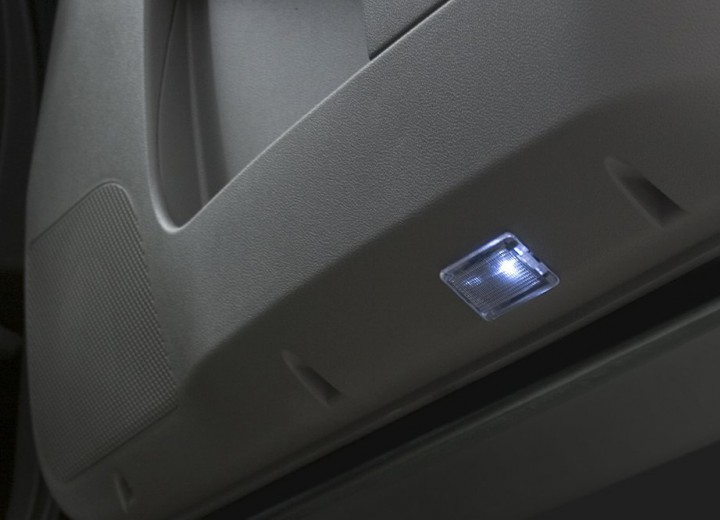Technische Daten und Spezifikationen für VAZ (Lada) Priora Hatchback - picture 9