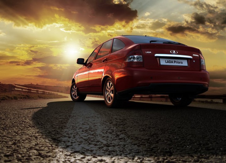 Technische Daten und Spezifikationen für VAZ (Lada) Priora I Hatchback Restyling - picture 5
