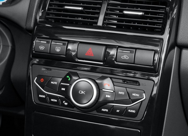 Technische Daten und Spezifikationen für VAZ (Lada) Priora I Sedan Restyling - picture 9