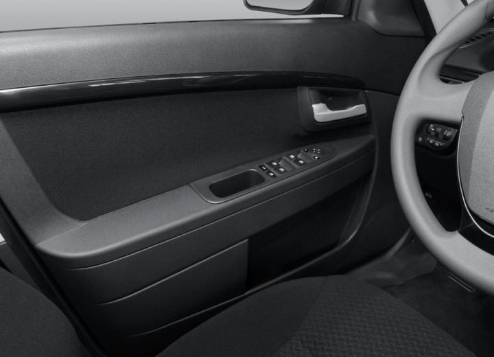 Technische Daten und Spezifikationen für VAZ (Lada) Priora I Sedan Restyling - picture 11