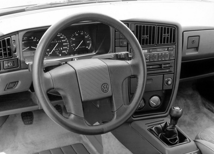 Especificaciones técnicas de Volkswagen Corrado (53I) - picture 7