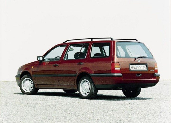 Technical specifications and characteristics for【Volkswagen Golf III Variant (1HX0)】 - picture 2