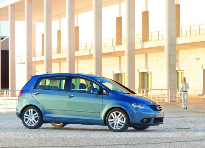 Technical specifications and characteristics for【Volkswagen Golf V Plus】 - picture 2