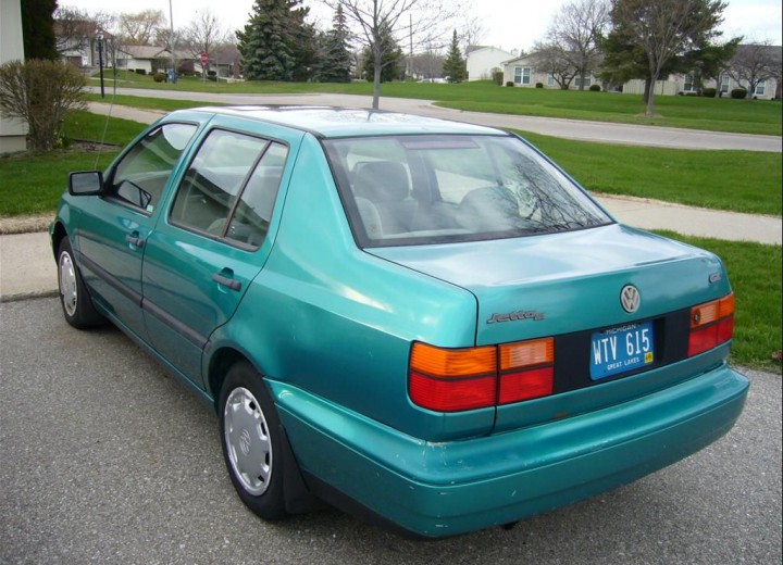 Especificaciones técnicas de Volkswagen Jetta III - picture 2