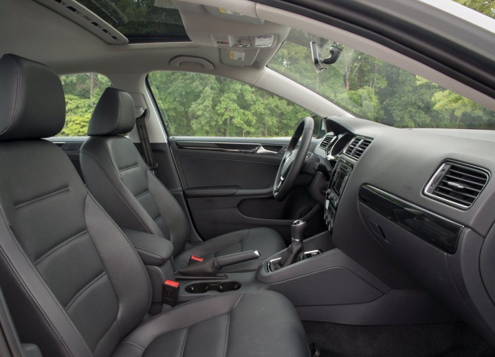 Especificaciones técnicas de Volkswagen Jetta VI Restyling - picture 6