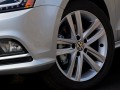 Especificaciones técnicas de Volkswagen Jetta VI Restyling - picture 9
