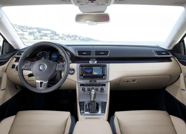 Technische Daten und Spezifikationen für Volkswagen Passat CC Restyling - picture 6