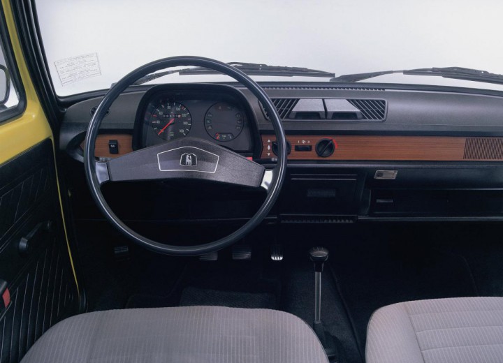 Technische Daten und Spezifikationen für Volkswagen Polo I (86) - picture 3