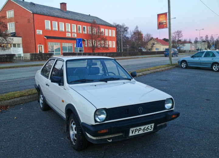 Specificații tehnice pentru Volkswagen Polo I Classic (86) - picture 2