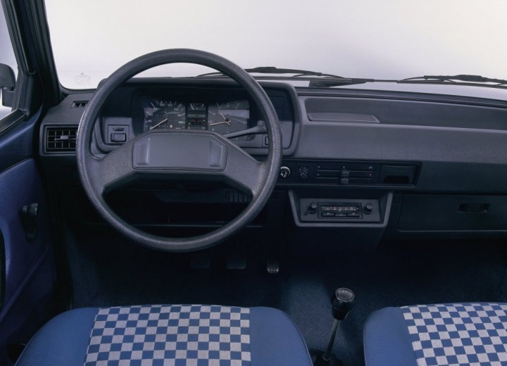 Caractéristiques techniques de Volkswagen Polo II (86C) - picture 3