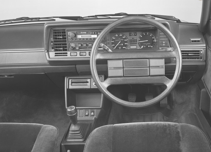 Τεχνικά χαρακτηριστικά για Volkswagen Santana (32B) - picture 4