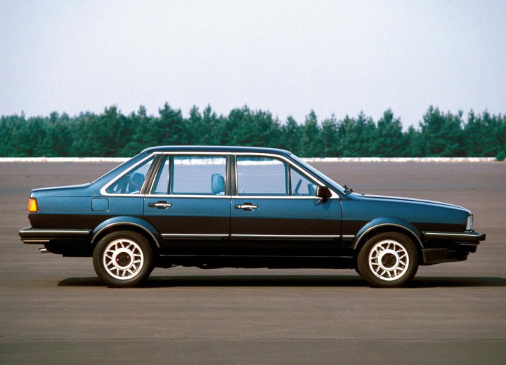 Τεχνικά χαρακτηριστικά για Volkswagen Santana (32B) - picture 2