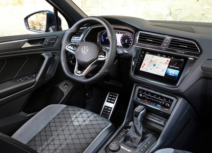 Technical specifications and characteristics for【Volkswagen Tiguan II Restyling】 - picture 4