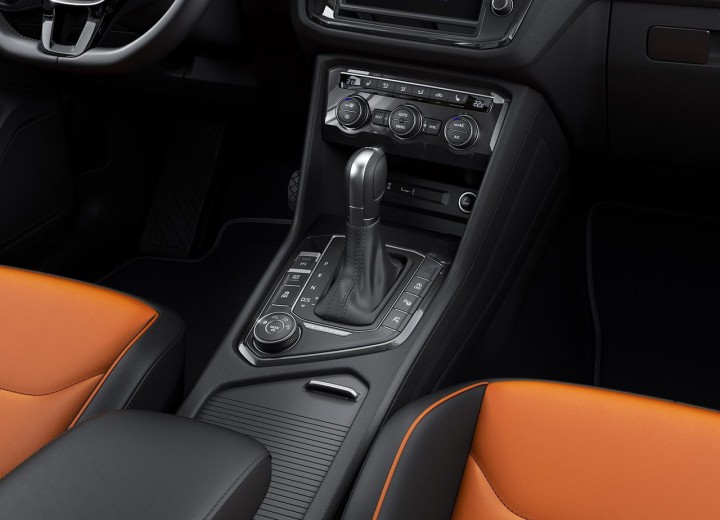 Technical specifications and characteristics for【Volkswagen Tiguan II】 - picture 8