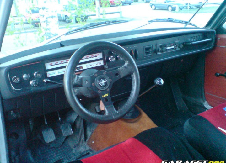 Technical specifications and characteristics for【Volvo 140 Combi (145)】 - picture 10